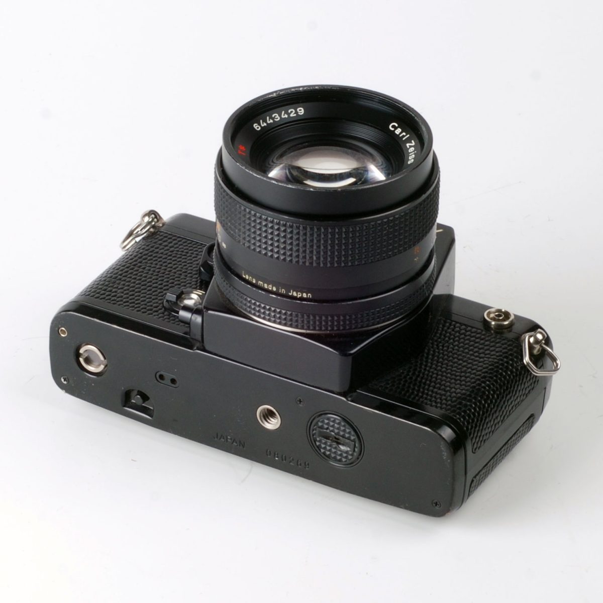 Contax 139 QUARTZ + Distagon 2,8/35 , Planar 1,4/50 — фото 1